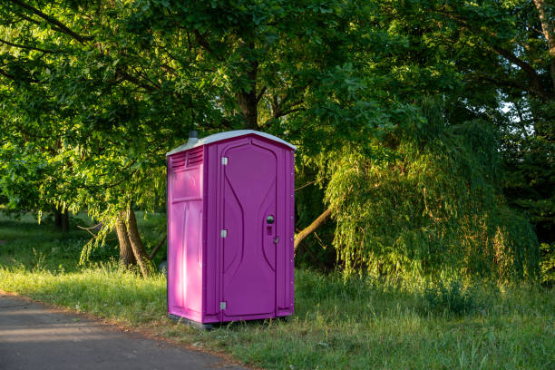 Best Emergency porta potty rental  in St John, KS